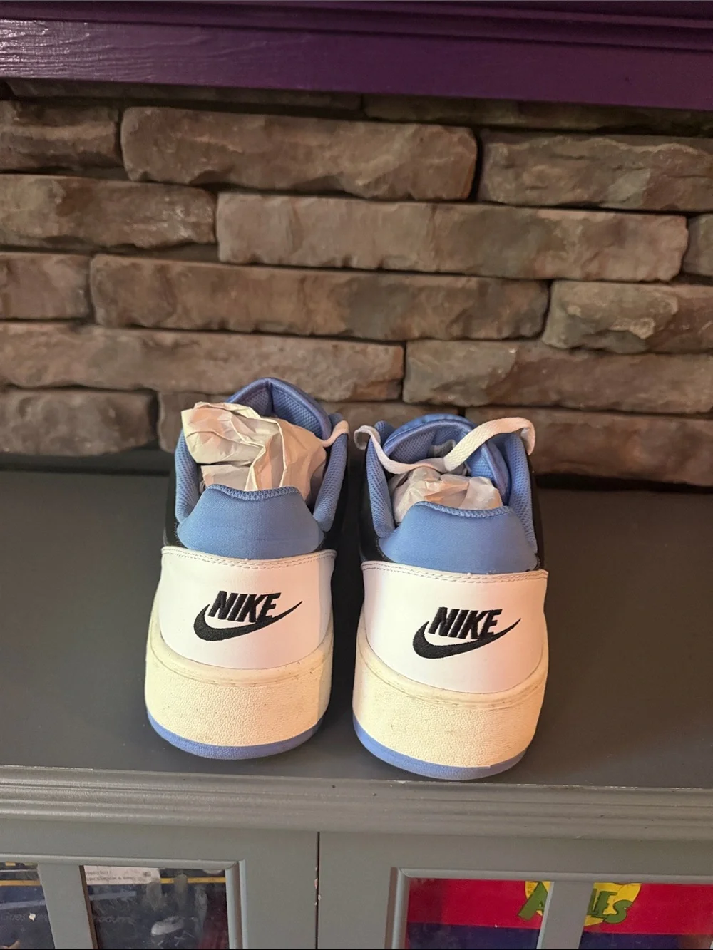 Nike White & Light Blue Low Top Sneakers